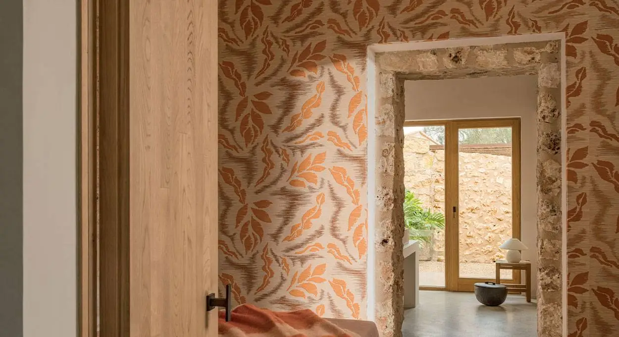 Snow Hill Wallpaper installers